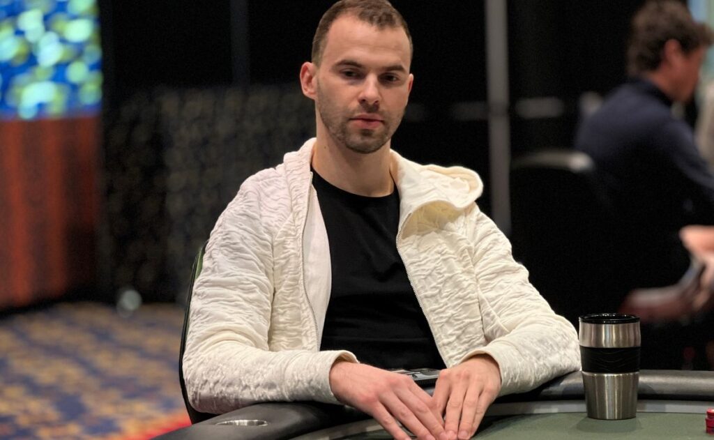 Renan Bruschi está fazendo história nas mesas virtuais
