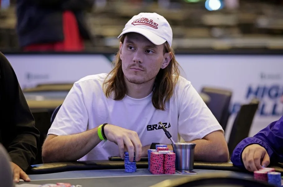 Alisson Piekazewicz representa o Brasil em torneio da Triton One na Coreia do Sul