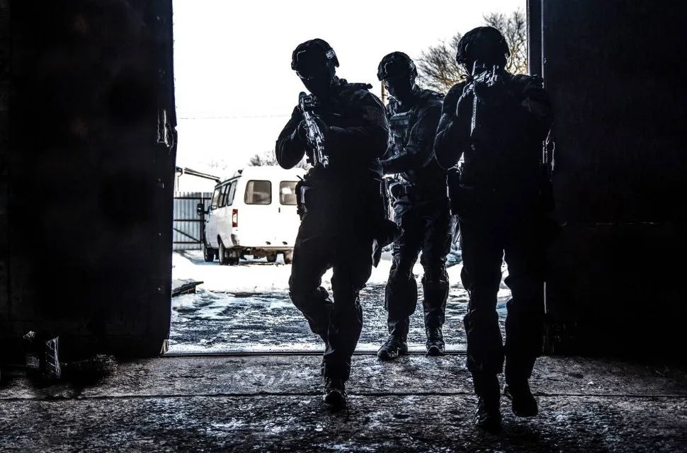 Invasão de jogo privado como se fosse a SWAT gera processo contra Polícia nos EUA