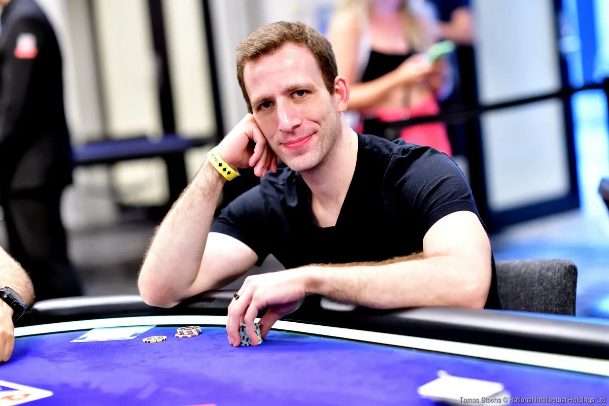 Benny Glaser estende recorde de títulos de WCOOP ao vencer pela 16ª vez
