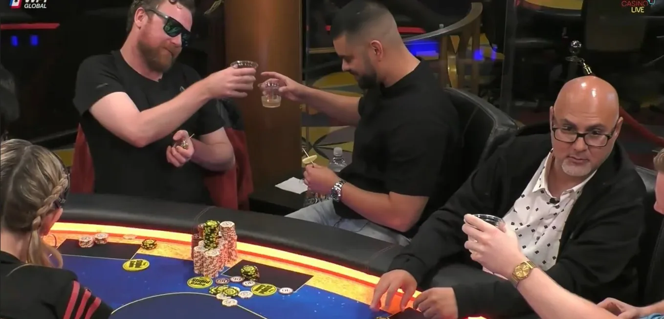 Um brinde para o 8 no river; Rampage sofre derrota em all-in quadruplo