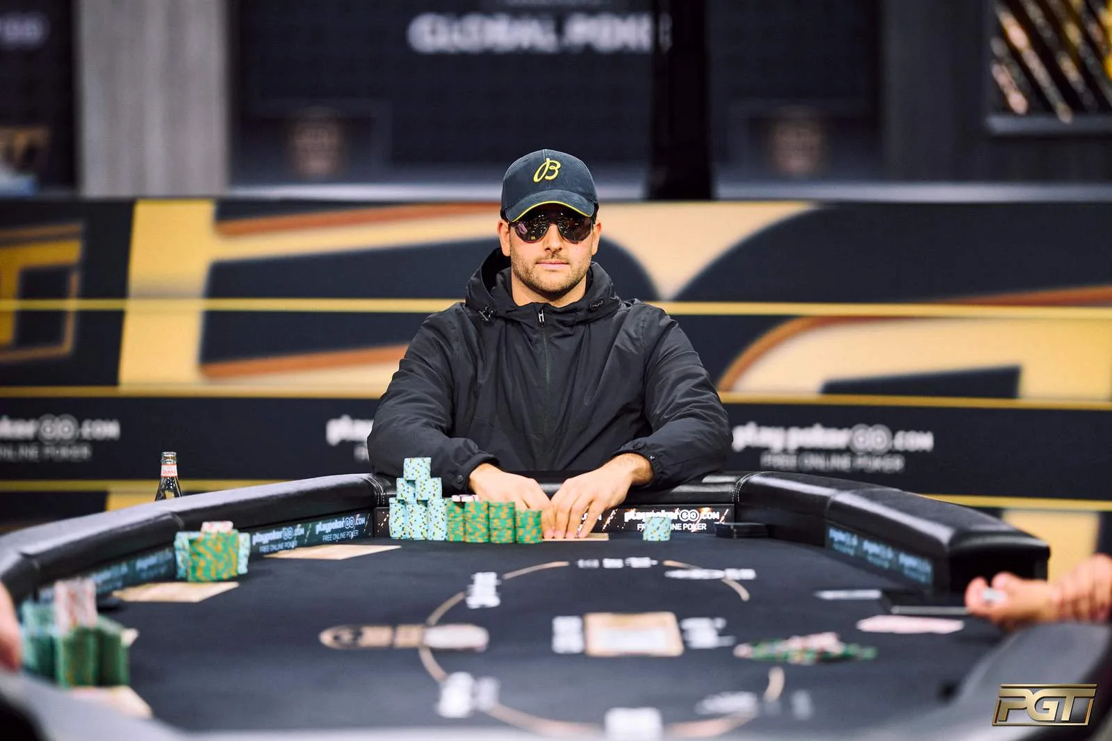 João Simão recebe mais de US$ 500 mil no SHRB PLO; John Riordan é o campeão