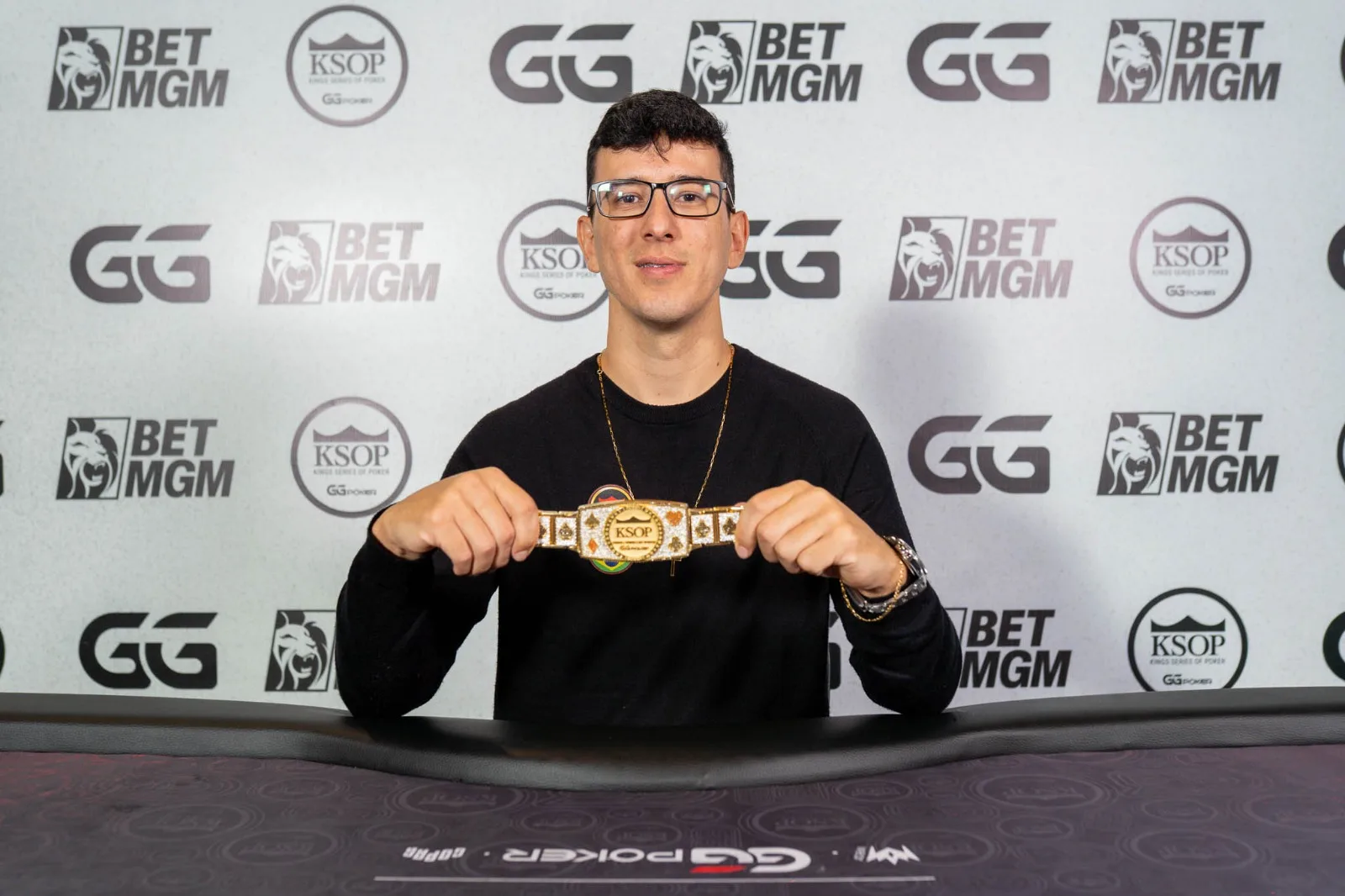 Daniel Noronha é bicampeão consecutivo do ranking no KSOP e leva grande premiação