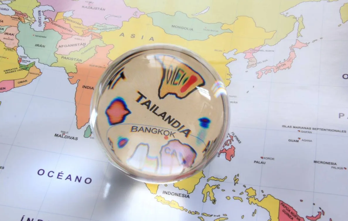 Repressão a jogos de poker ilegais na Tailândia resulta na prisão de 10 estrangeiros