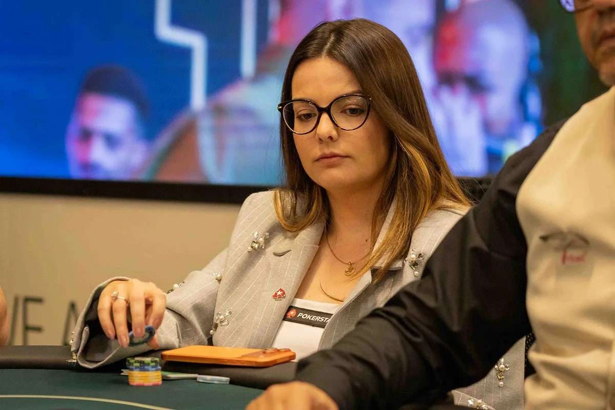 Lali anuncia fim da parceria com o PokerStars: “maior sonho que já realizei”