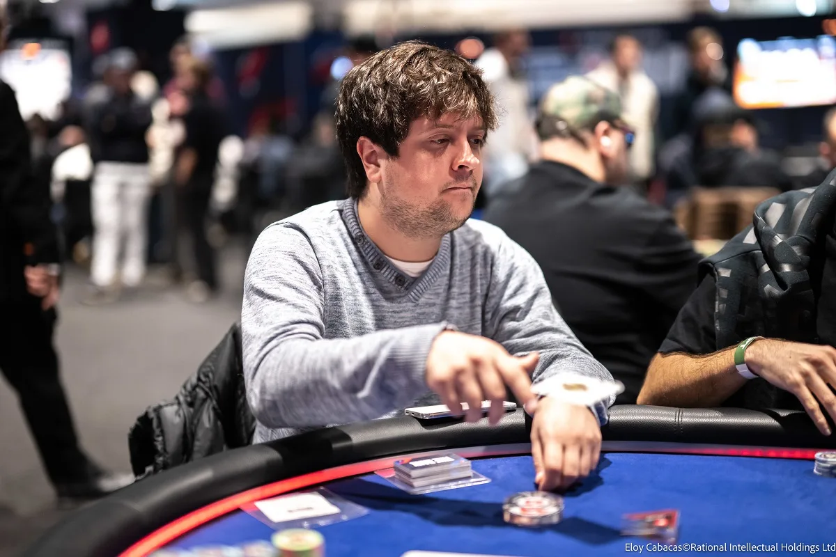 Eduardo Silva se despede do Main Event do EPT Paris no Dia 4