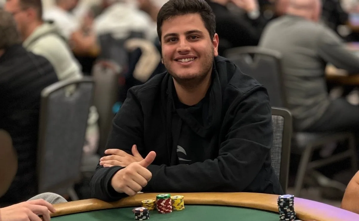 Marcelo Aziz enche o bolso com vice em torneio semanal de US$ 1.050 no GGPoker