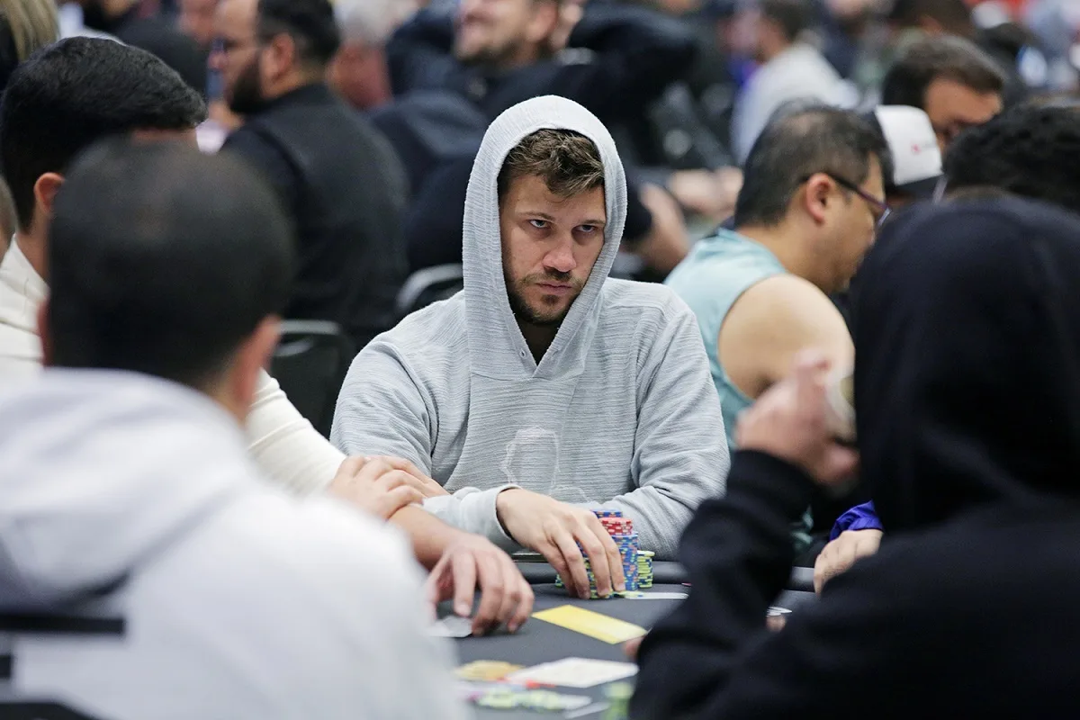 Kelvin Kerber crava, e Brasil ocupa todo o pódio do US$ 1.050 Thursday Thrill HR