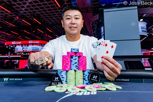 Yang Wang garante bracelete para China ao vencer Jesse Lonis na WSOP 2026