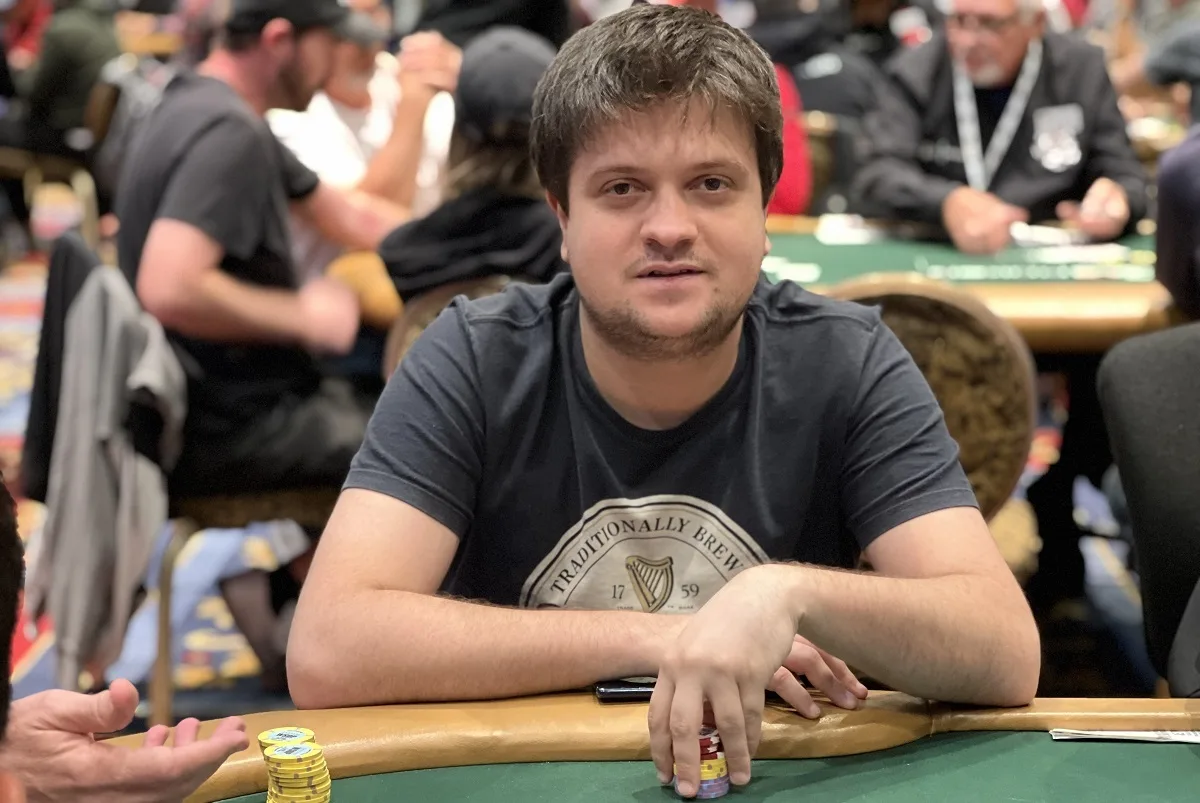 Eduardo Silva vai de short stack ao pódio no One Day HR da WSOPC Uruguai