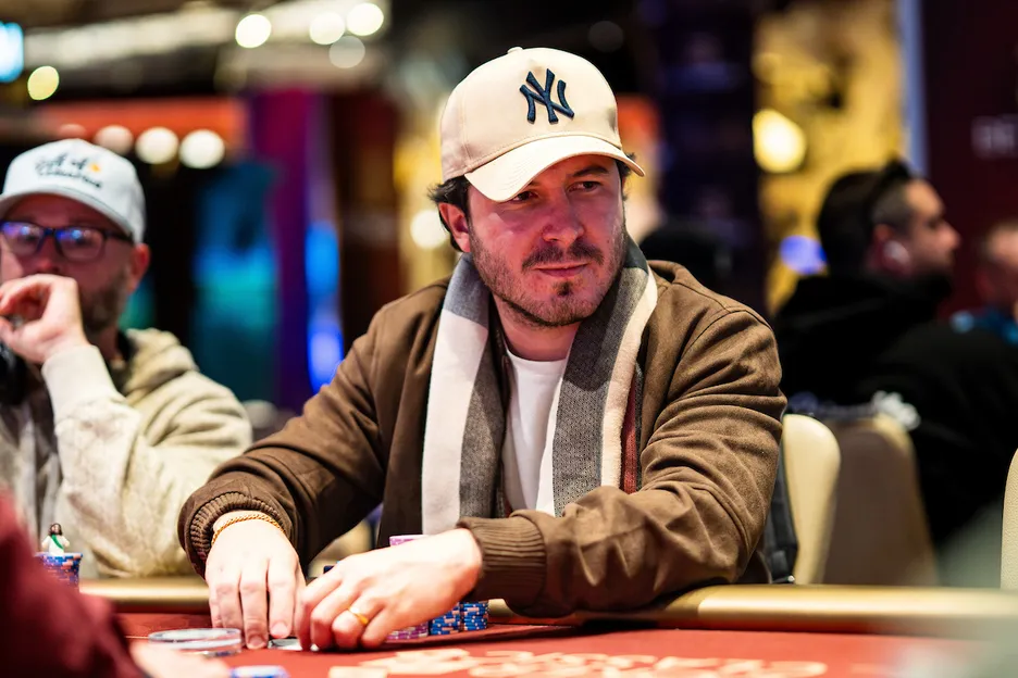 Dennys Ramos fica perto de mesa final em torneio no Aria e recebe quase US$ 14 mil