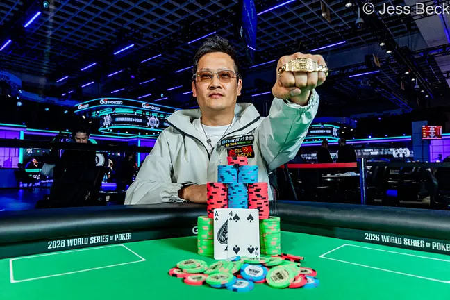 Dong Chen supera estrelas na mesa final e leva o segundo bracelete dele na WSOP