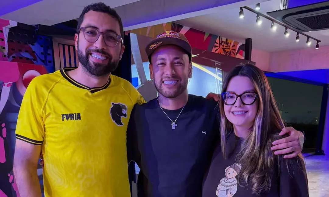 Rafael Moraes se declara para Neymar na abertura do BSOP One: “torcendo por você”