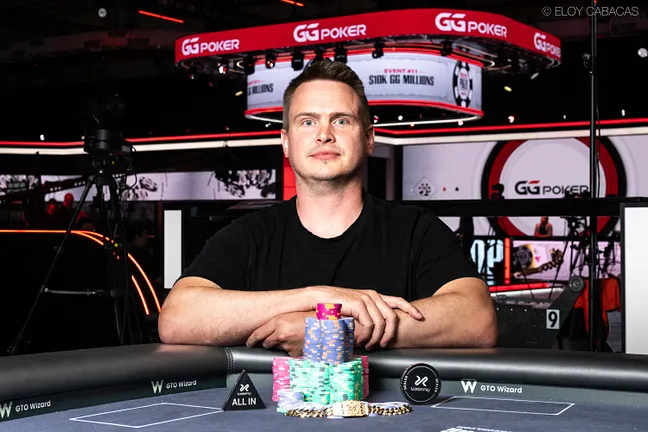 Stephen Hubbard conquista primeiro bracelete da WSOP e confirma grande fase na carreira