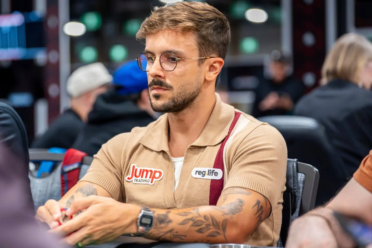 Yuri Martins lamenta regra da WSOP e revela proibição de patrocinador nos torneios
