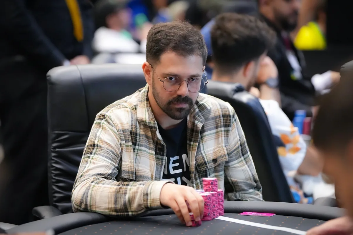 Felipe Boianovsky sobe ao pódio do Super Tuesday da Anniversary Series