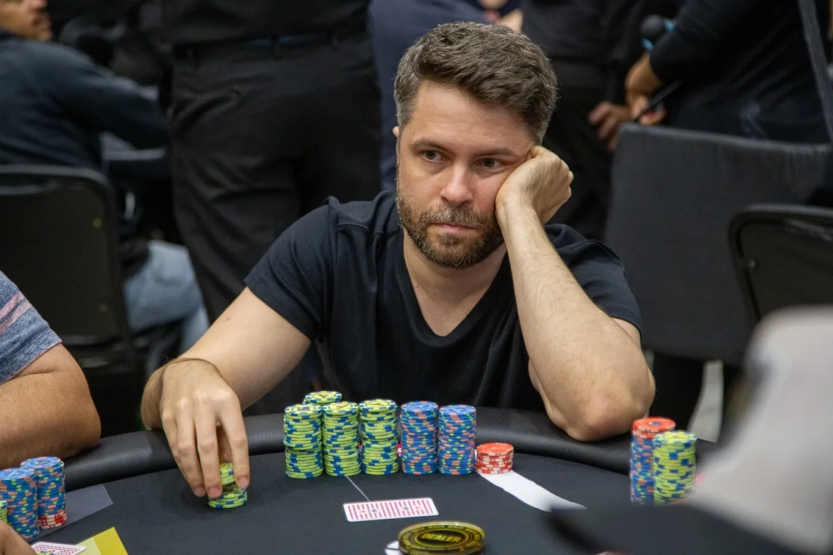 Vinícius Steves forra com título do Bounty Hunters HR no GGPoker