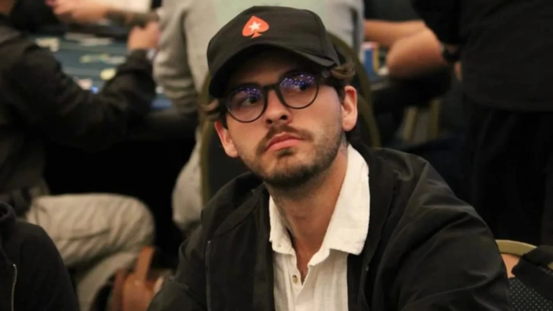 Daniel Wellington sobe ao topo do pódio em torneio valioso na GGPoker