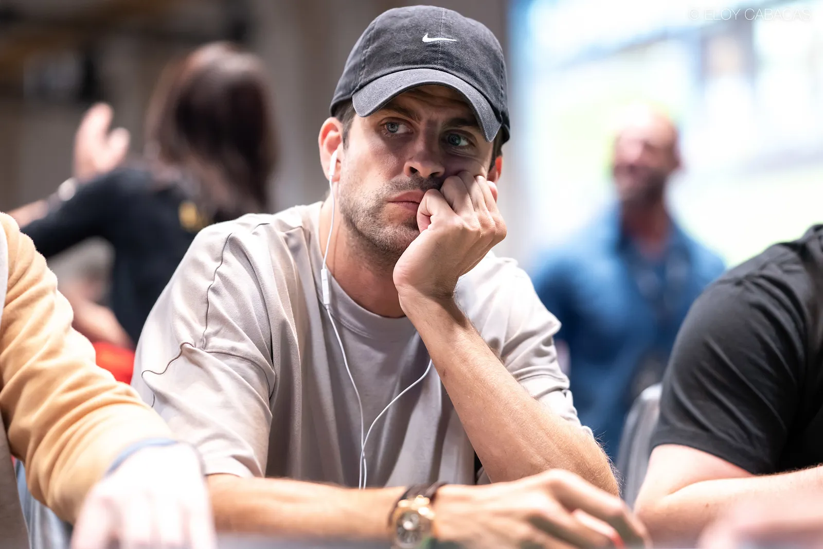 Gerard Piqué faz Felipe Ketzer desistir em jogada complicada no Main Event da WSOP