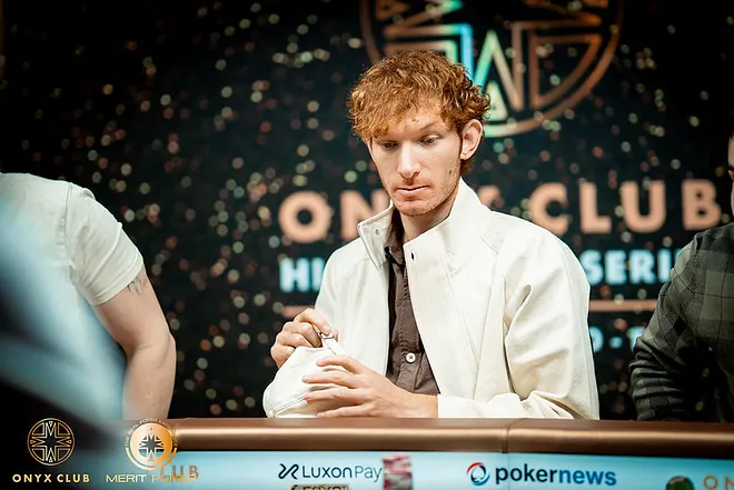 Gruffudd Pugh-Jones erra no valor da aposta e acaba perdendo grande pote na WSOP
