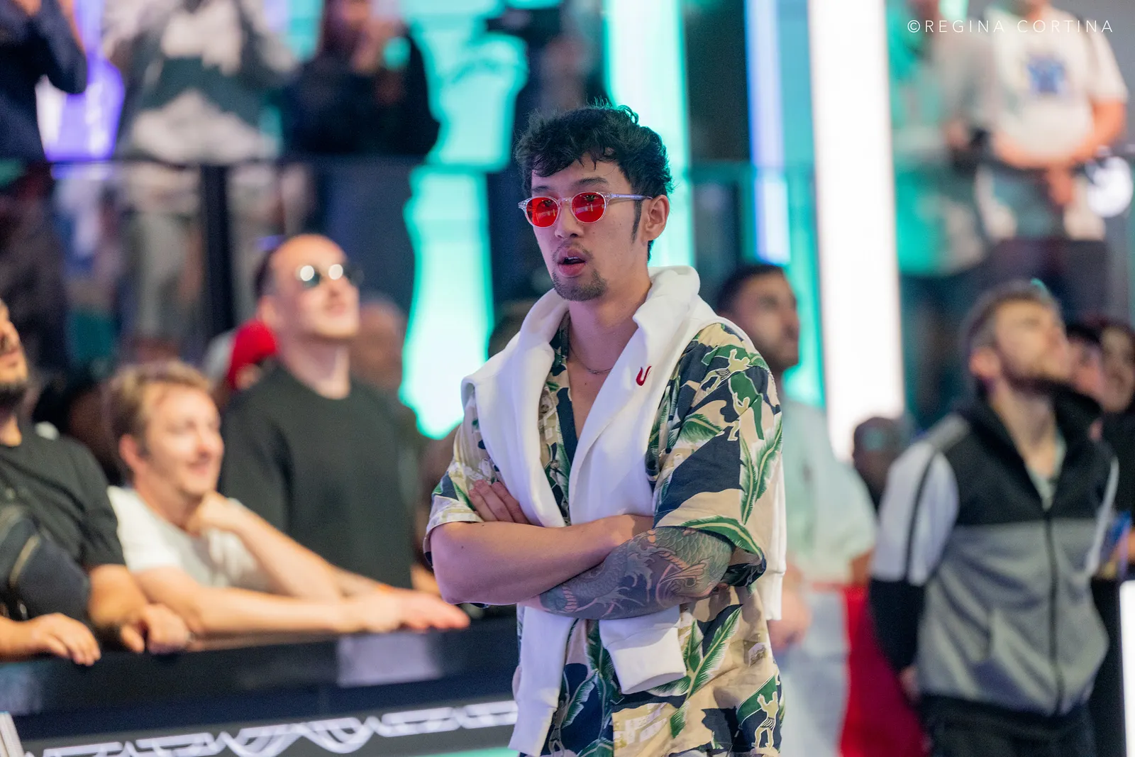 Han Feng mostra poder de reação e chega na mesa final do Main Event da WSOP