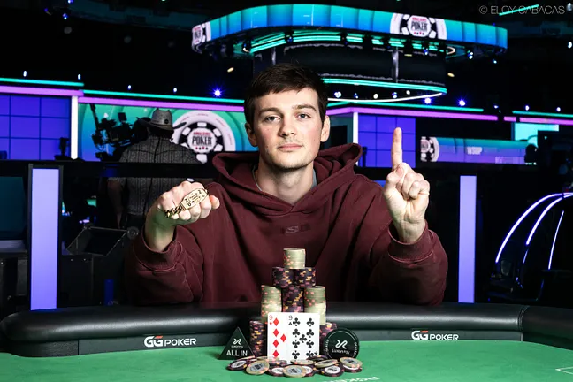 Myles Mullaly vence boa sequência de all-in e fatura bracelete na WSOP