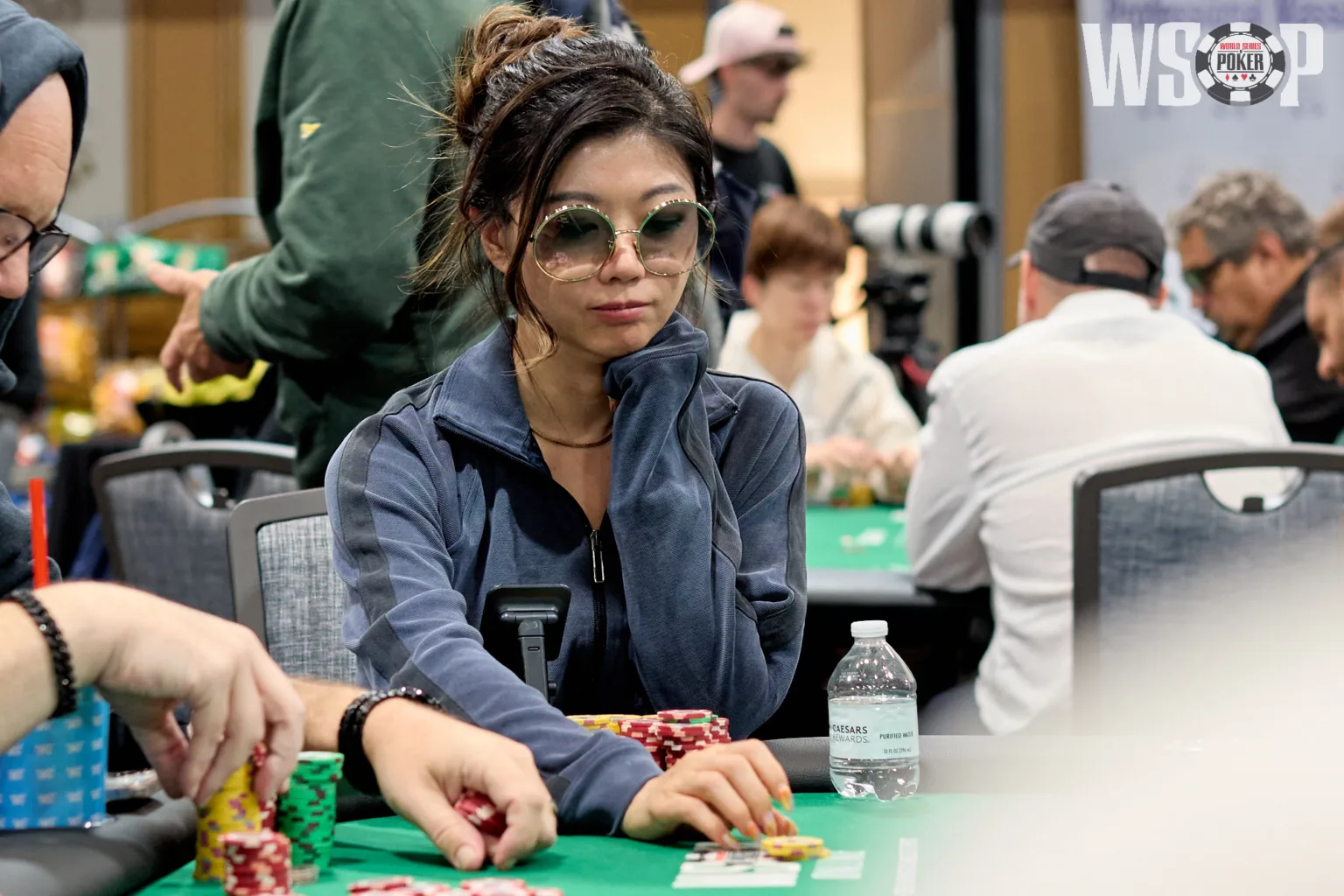 Erro do dealer interrompe mão de Xuan Liu no Main Event da WSOP
