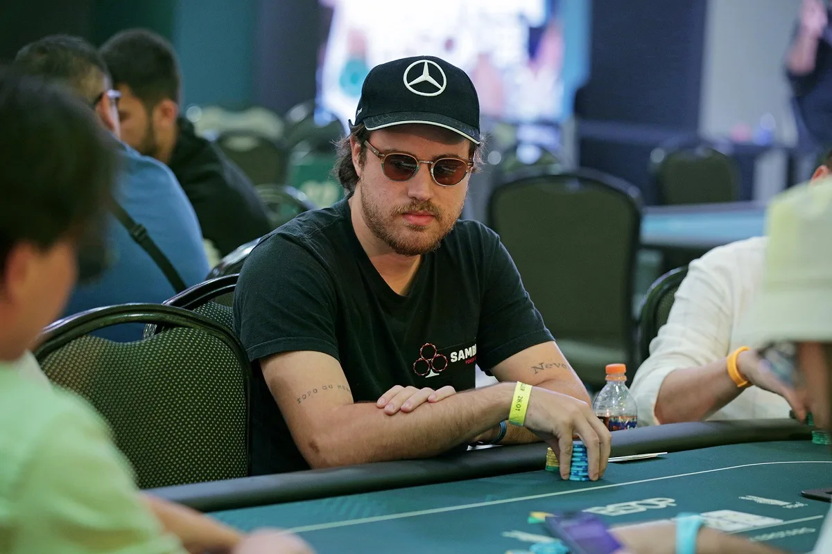 Leonardo Carlessi fatura o Mini Bounty Builder HR no PokerStars